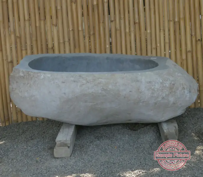 Product image 3 of the product “Riverstone basin, natural surface, polished inside. Dia approx 141-150cm Height 71-80cm ”